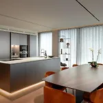 Castle View Penthouse Apartment *
